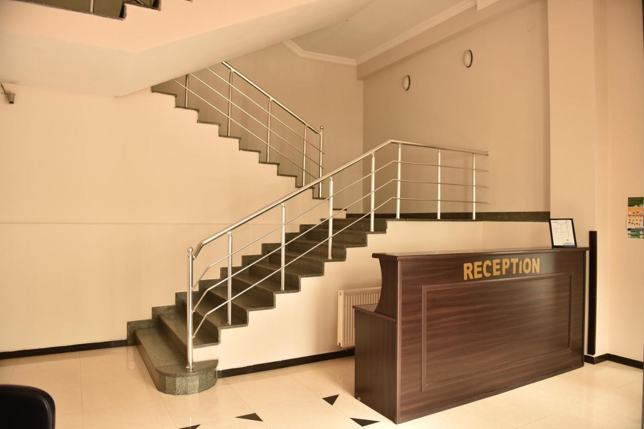 Prime Hotel Batumi Exterior photo